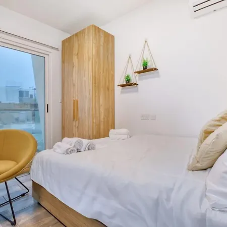 Stylish Studio With Private Balcony, Close To Valletta * Tal Guardamangia